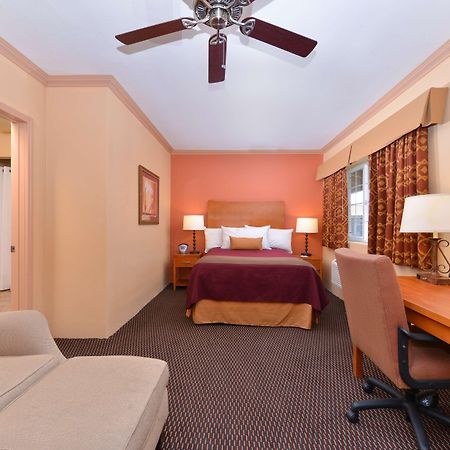 Americas Best Value Inn - Porterville Exterior photo